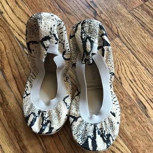 Ballet slipper flats